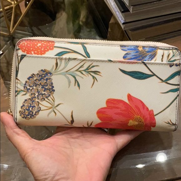 KATE SPADE WALLET - Picture 3 of 4